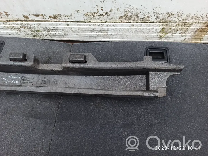 Volkswagen Tiguan Absorber zderzaka przedniego 