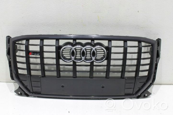 Audi Q2 - Griglia superiore del radiatore paraurti anteriore 81A853651C