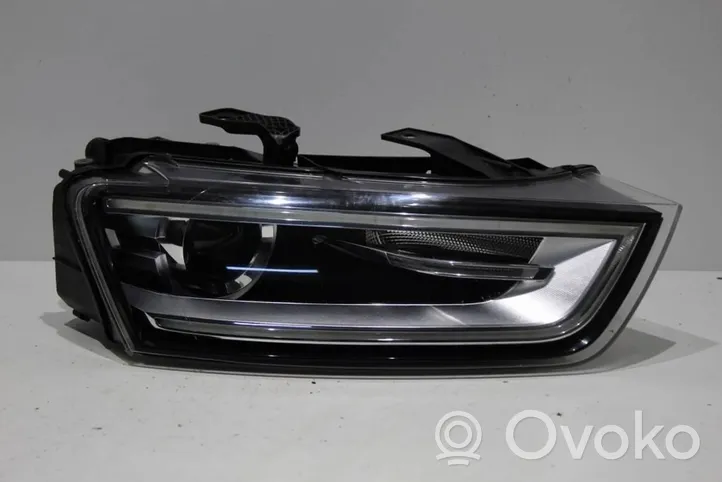 Audi Q3 8U Lampa przednia 8U0941006