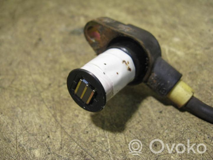 Renault Laguna I Pakaļējais bremžu ABS sensors 7700824337