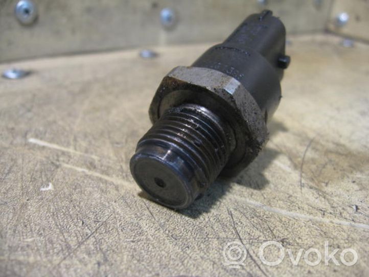 Renault Laguna I Sensor de presión de combustible BOSCH0281002568