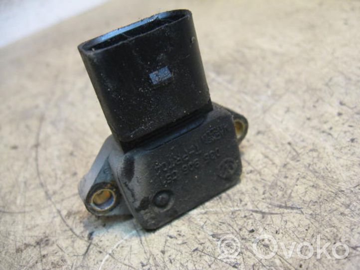 Skoda Octavia Mk1 (1U) Sensor de la presión del aire 036906051