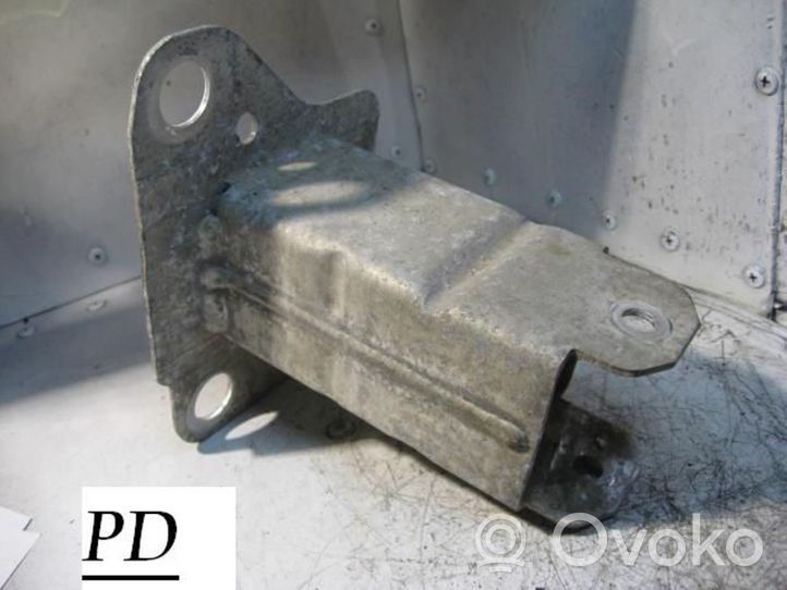 Renault Megane II Smorzatore/ammortizzatore d’urto per paraurti anteriore 8200011108H