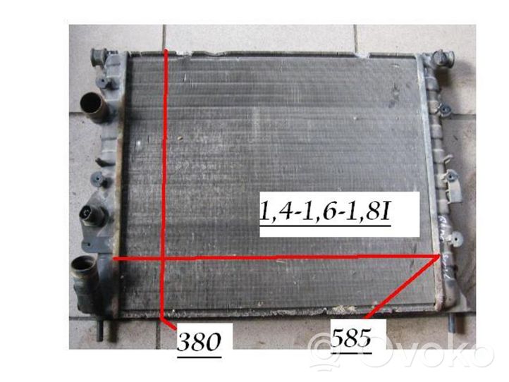 Renault Scenic I Coolant radiator 7700838136B