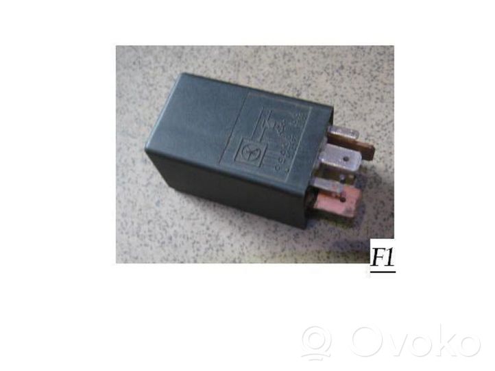Volkswagen PASSAT B5.5 Glow plug pre-heat relay 171911261
