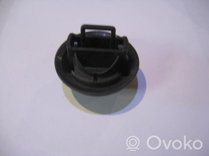 Nissan Primastar Tappo del serbatoio del carburante 7700489632