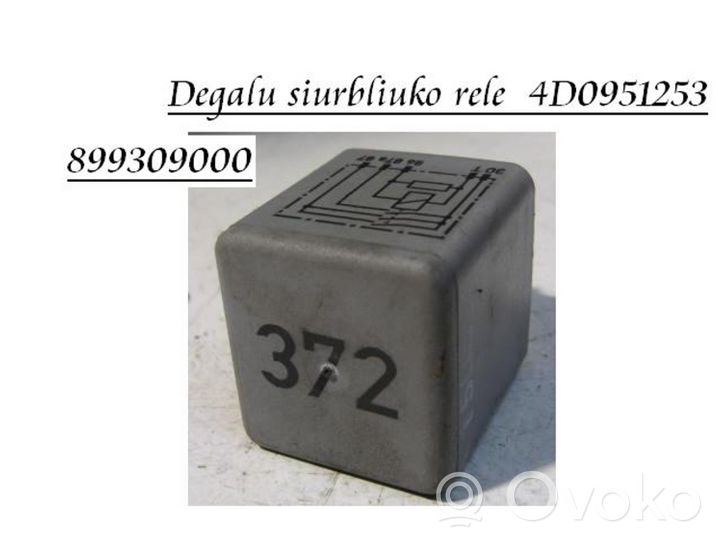 Audi 100 200 5000 C3 Relè pompa del carburante 4D0951253