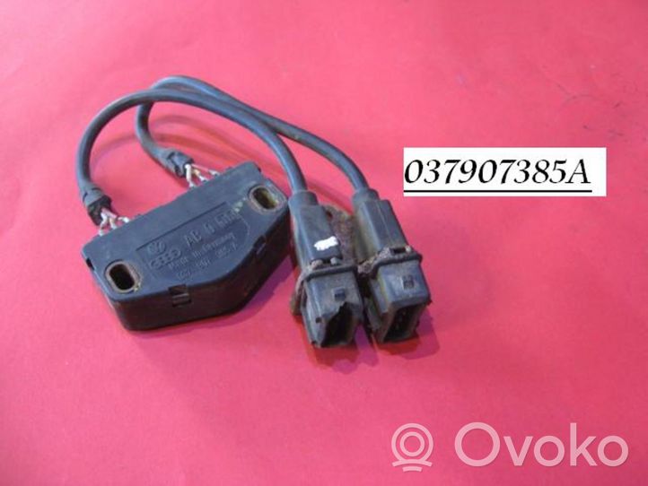 Volkswagen PASSAT B3 Sensor Drosselklappe 037907385A