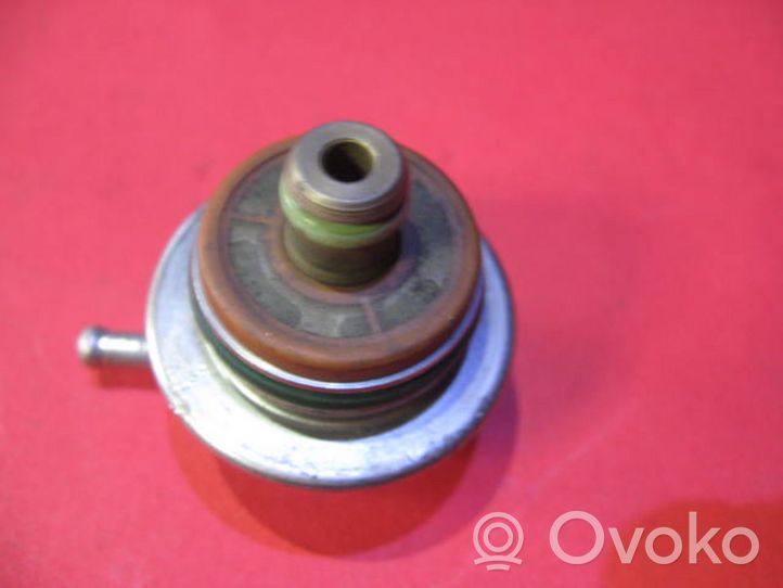 Volkswagen Golf IV Regulator ciśnienia paliwa 0280160516