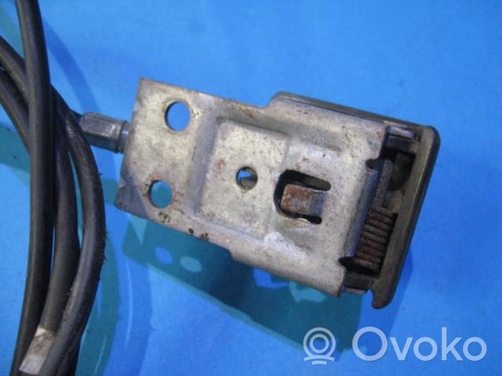 Mitsubishi Lancer Cavo di rilascio vano motore/cofano 0499