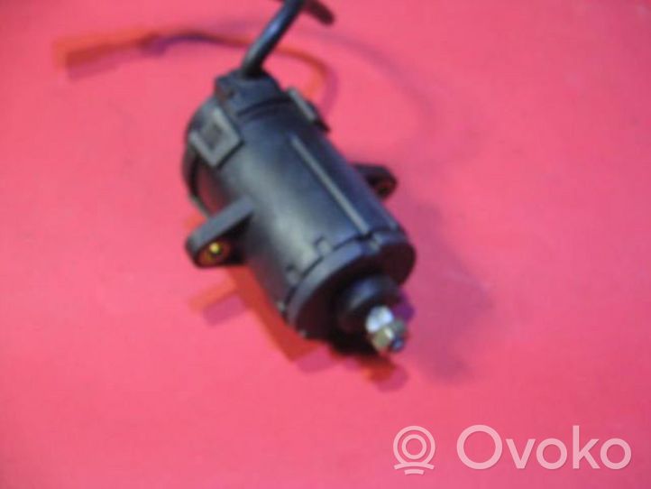 Volkswagen PASSAT B4 Sensore posizionamento del pedale dell’acceleratore 0205001037
