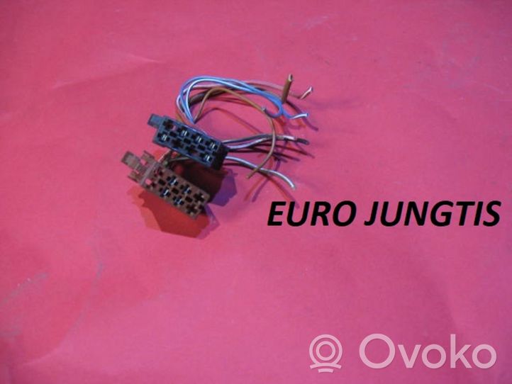 Volkswagen Golf III Connecteur radio EUR ISO EURO