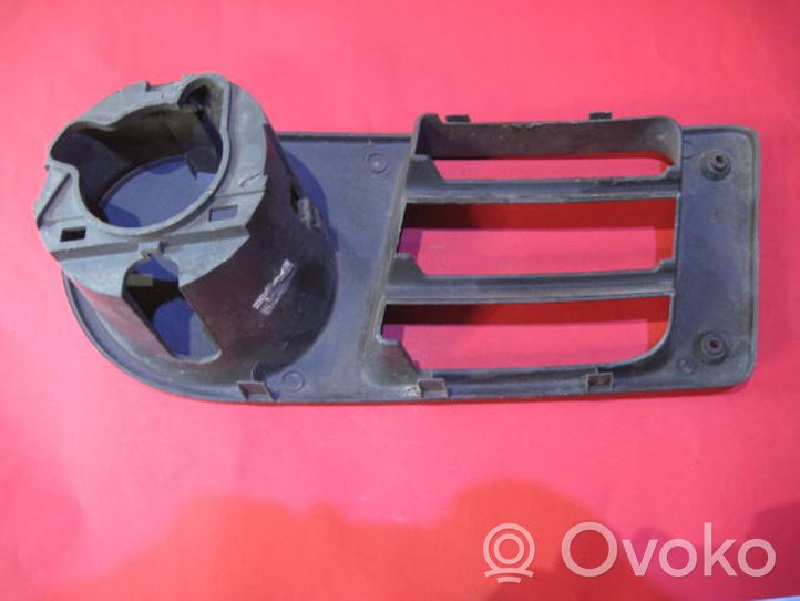 Opel Vivaro Front fog light trim/grill 8200113991