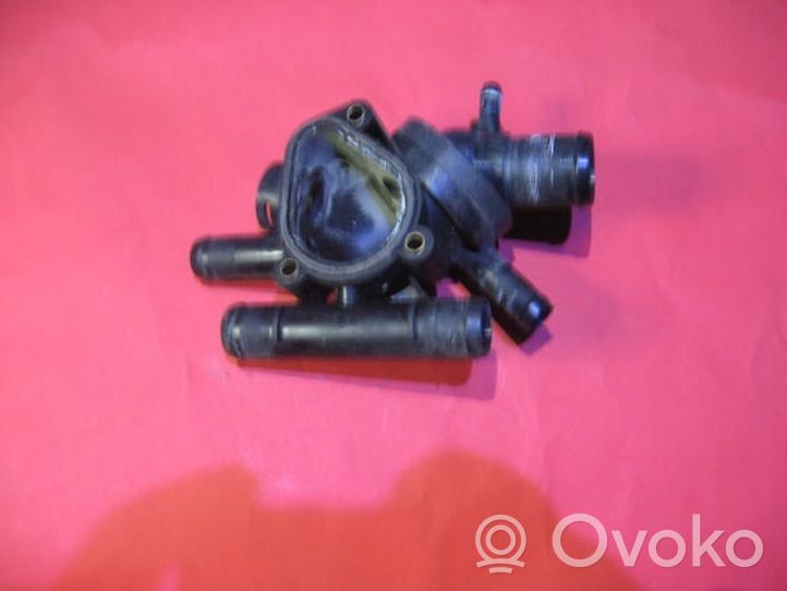 Renault Megane I Boîtier de thermostat / thermostat 7700112491