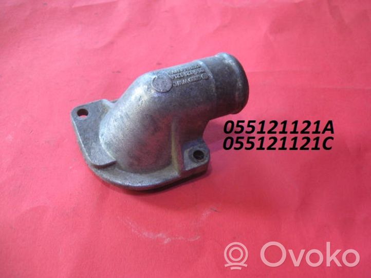 Audi 80 90 B2 Boîtier de thermostat / thermostat 055121121A