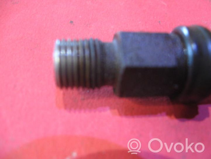 Audi 80 90 B3 Injecteur de carburant 035133551F