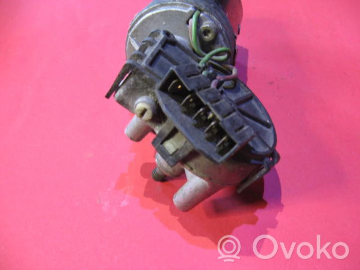 Audi 80 90 B2 Moteur d'essuie-glace 0390246136