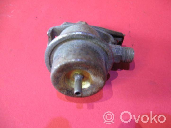 Alfa Romeo 155 Régulateur de pression de carburant 0280160216