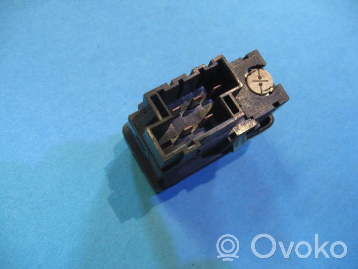 Volvo C70 Fog light switch 9128269