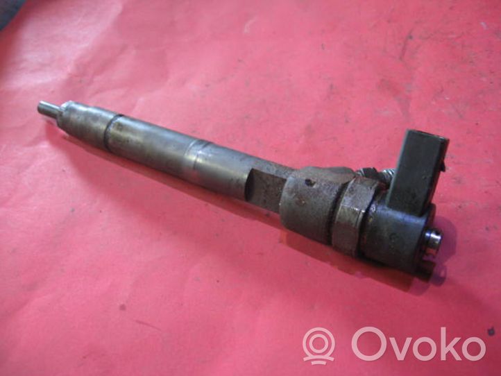 Mercedes-Benz E W210 Fuel injector A6110700587