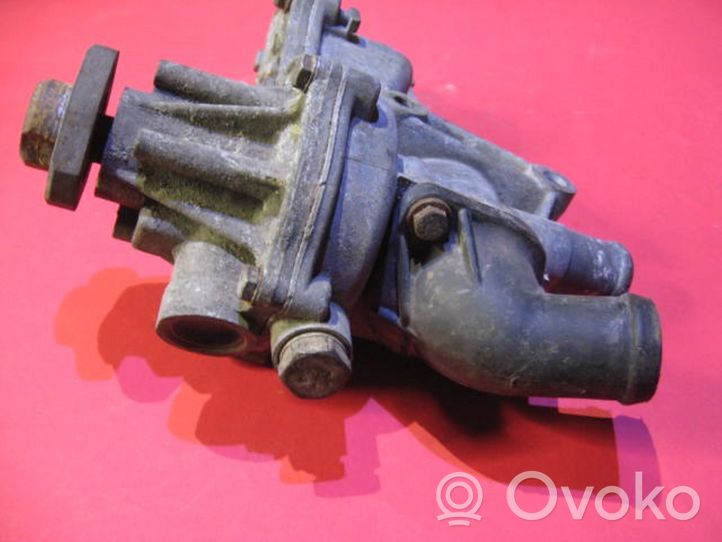 Audi A4 S4 B5 8D Pompa dell’acqua R050121013