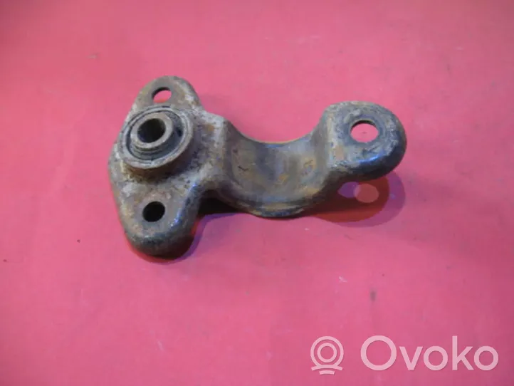 Mitsubishi Galant Mocowanie stabilizatora osi przedniej MB892981