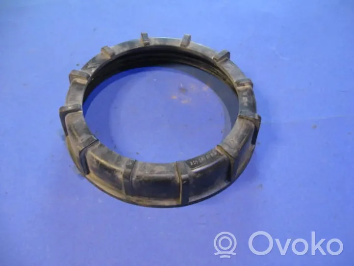 Volkswagen Touran I In tank fuel pump screw locking ring/nut 321201375A