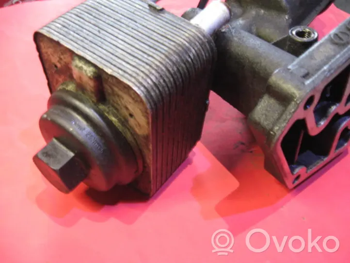 Volkswagen Bora Halterung Ölfilter / Ölkühler 038115389