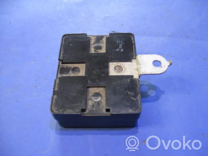 Mitsubishi Galant Central locking relay MB354328