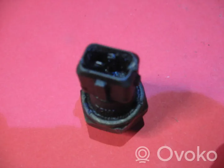 BMW 5 E34 Sensor de presión del aceite 1730578