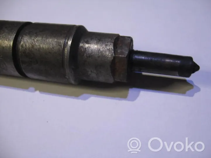 Volkswagen Bora Fuel injector 028130201T