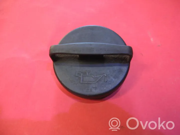 Audi 100 200 5000 C3 Tapón del tubo de aceite 049103485J