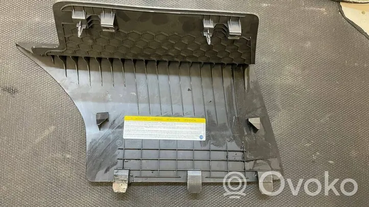 Volkswagen Jetta VI Battery box tray cover/lid 5C6868865