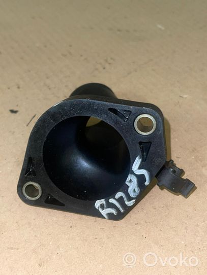 Nissan Note (E11) Durite de refroidissement tube 