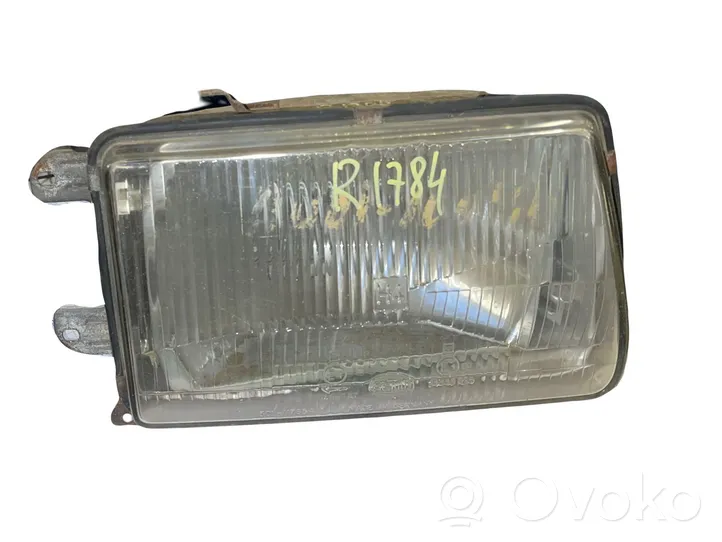 Audi 100 200 5000 C2 Lampa przednia 301117654