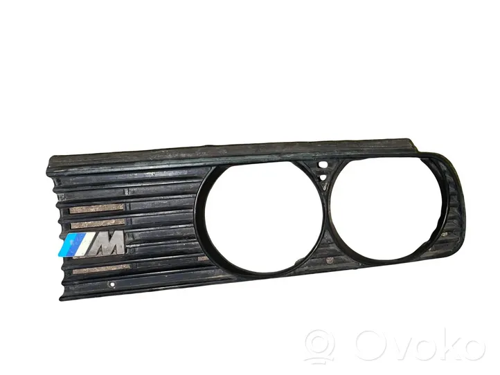 BMW 3 E30 Kühlergrill 18760910