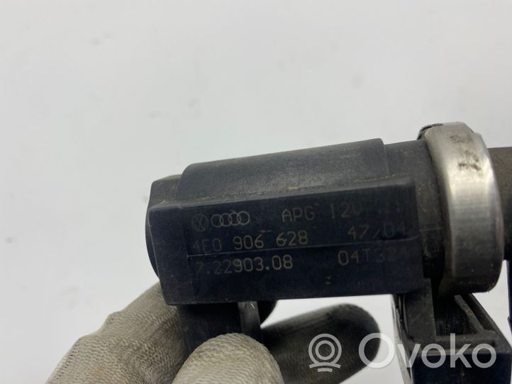 Audi A4 S4 B7 8E 8H Elettrovalvola turbo 4E0906628