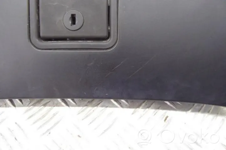 BMW Z3 E36 Paneelin laatikon/hyllyn pehmuste 