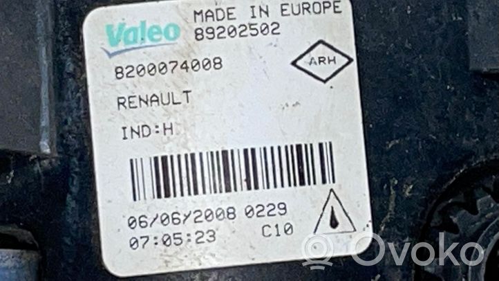 Renault Scenic II -  Grand scenic II Światło przeciwmgłowe przednie 8200074008