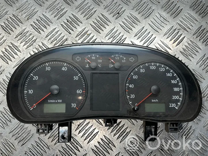 Volkswagen Cross Polo Speedometer (instrument cluster) 0080320