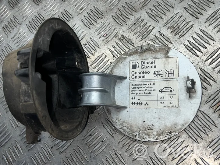 Volkswagen PASSAT B5.5 Bouchon, volet de trappe de réservoir à carburant 3B9809851A