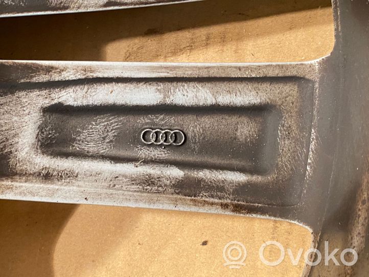 Audi Q7 4M Cerchione in lega R20 4M0601025G