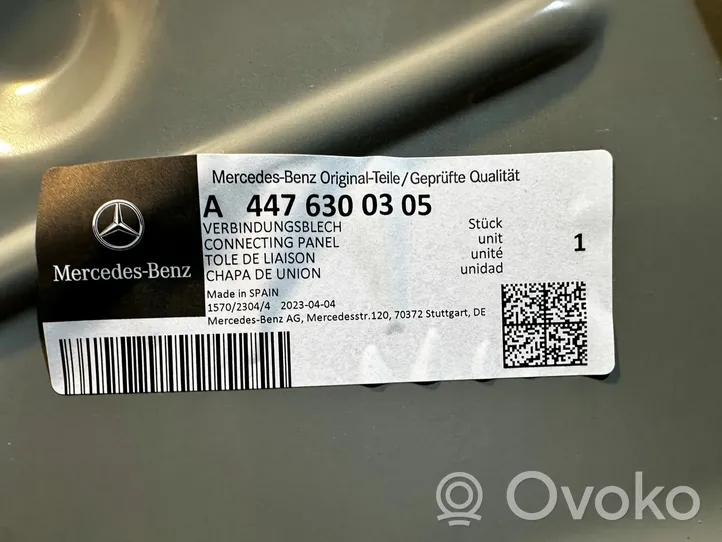 Mercedes-Benz Vito Viano W447 Rivestimento del pannello parte angolare del paraurti posteriore A4476300305