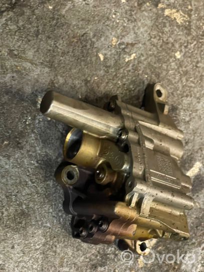 BMW 3 E92 E93 Oil pump 7545939