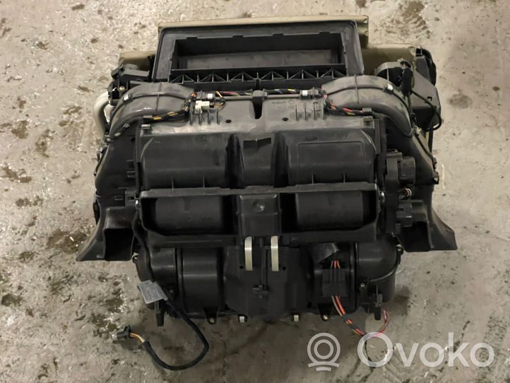 BMW 5 E60 E61 Salono oro mazgo komplektas 7074415