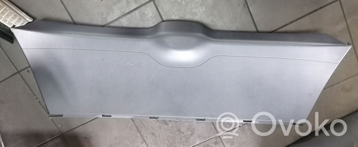 Mercedes-Benz C W205 Garniture de couvercle de coffre arriere hayon A2057401600