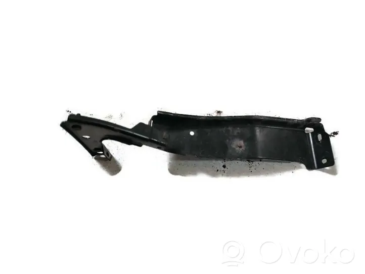 Audi A5 Sportback 8TA Fender mounting bracket 8T0821136G