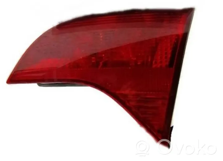 Audi A4 S4 B7 8E 8H Luci posteriori del portellone del bagagliaio 8E9945094