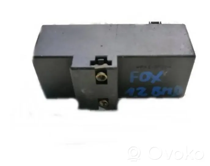 Volkswagen Fox Sterownik / Moduł wentylatorów 1J0919506M