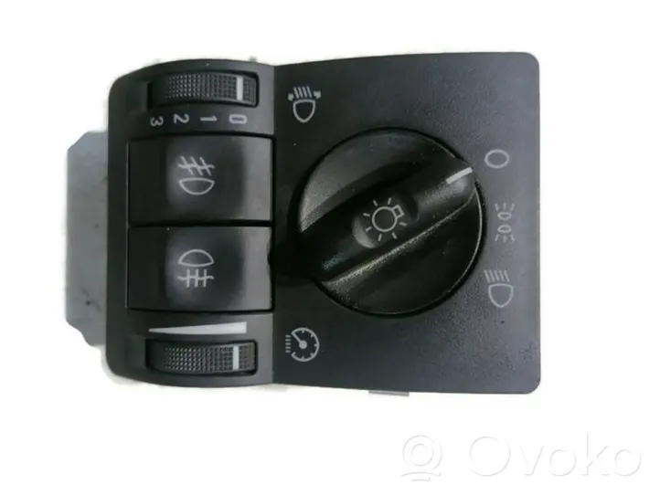 Opel Corsa C Autres commutateurs / boutons / leviers 0524119